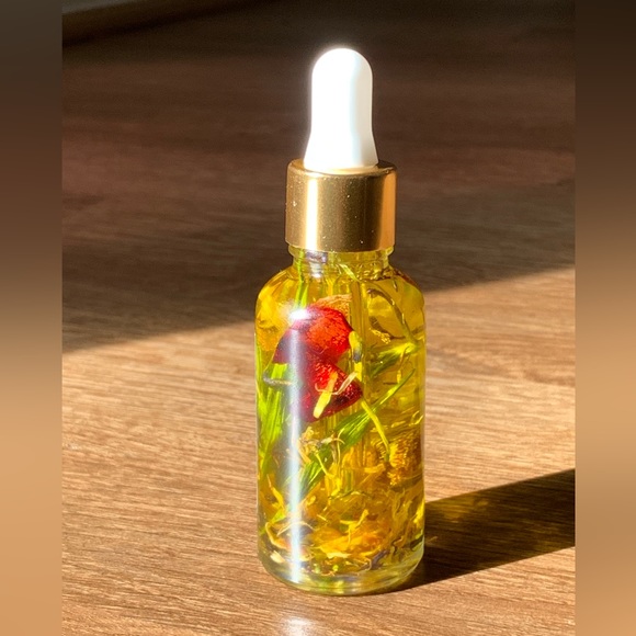 Sex on the Bayou Ylang-Ylang Oil - Picture 3 of 5